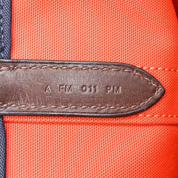 HERMES Navy Tote Bag - Picture 15 of 16